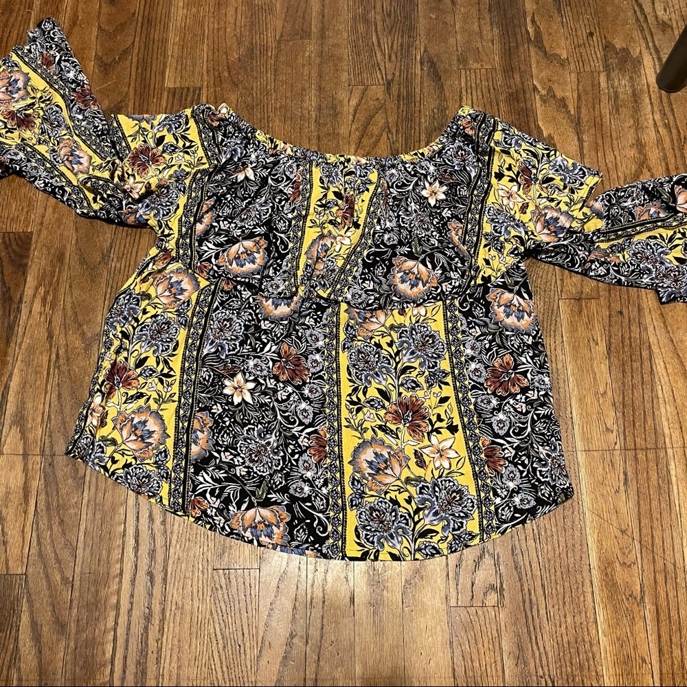 ::NEW:: Shyanne Off the Shoulder Blouse